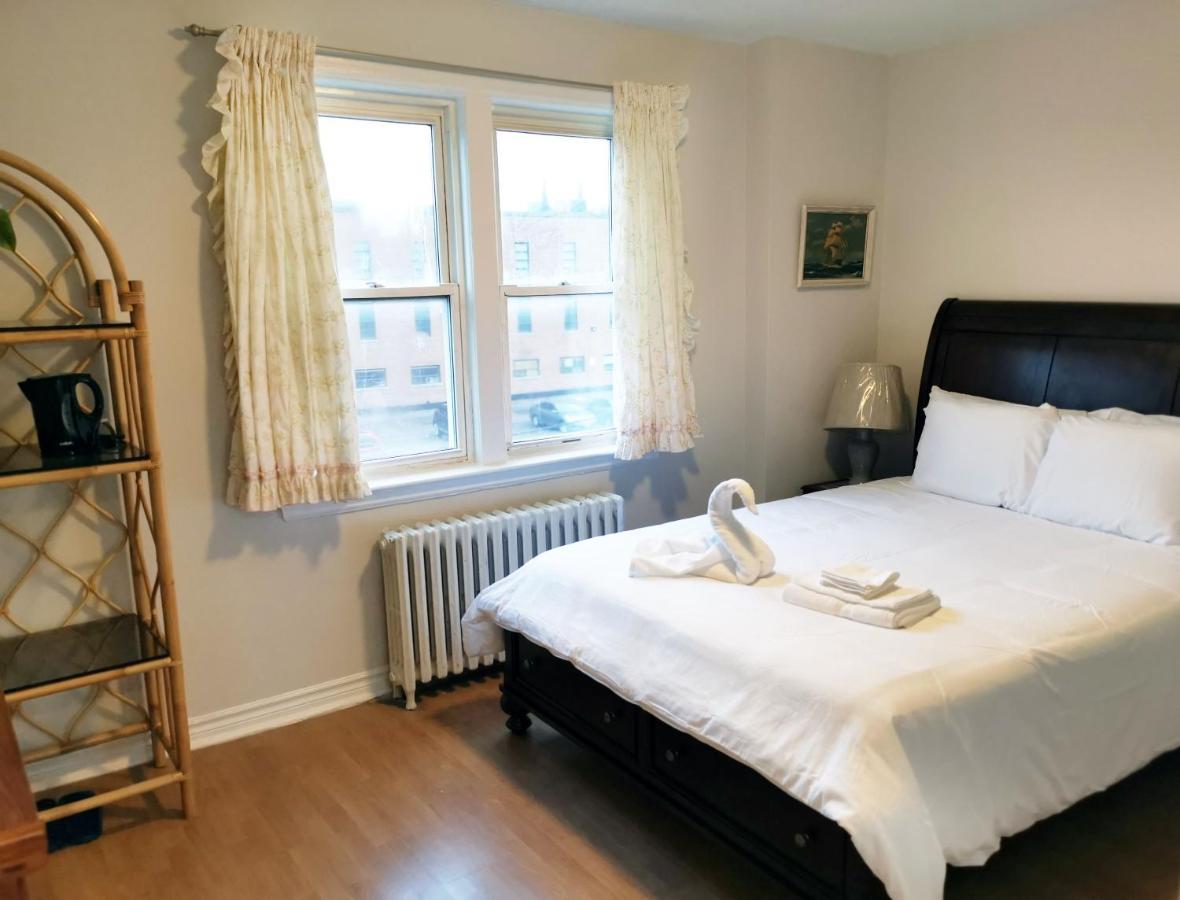 Apartmán Cozy Private Rm Heart Of North York Free Parking Full Kitchen Close To Downtown Toronto Exteriér fotografie