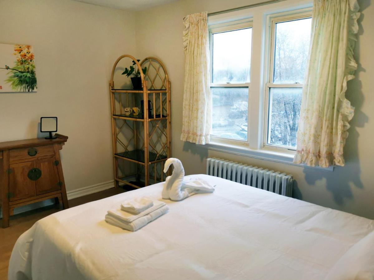 Apartmán Cozy Private Rm Heart Of North York Free Parking Full Kitchen Close To Downtown Toronto Exteriér fotografie
