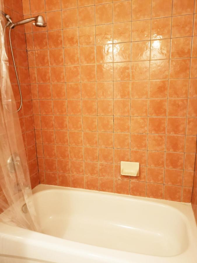 Apartmán Cozy Private Rm Heart Of North York Free Parking Full Kitchen Close To Downtown Toronto Exteriér fotografie