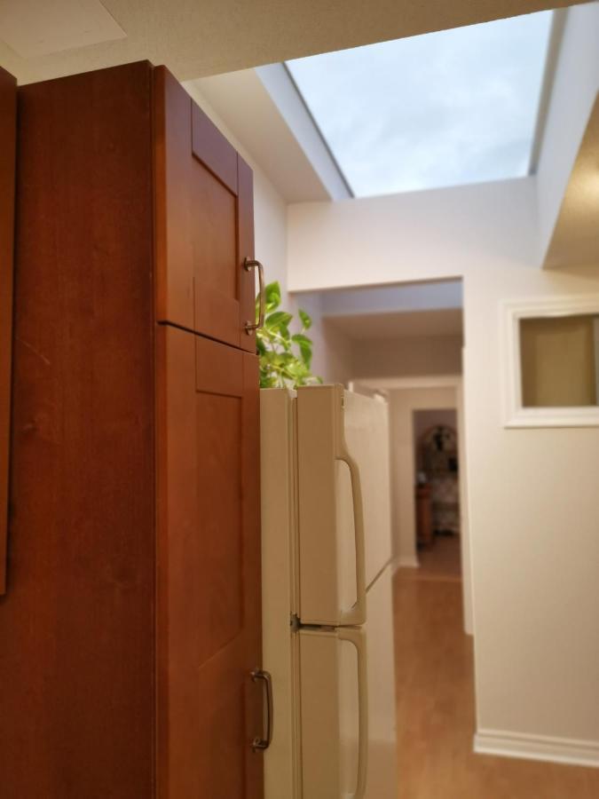 Apartmán Cozy Private Rm Heart Of North York Free Parking Full Kitchen Close To Downtown Toronto Exteriér fotografie